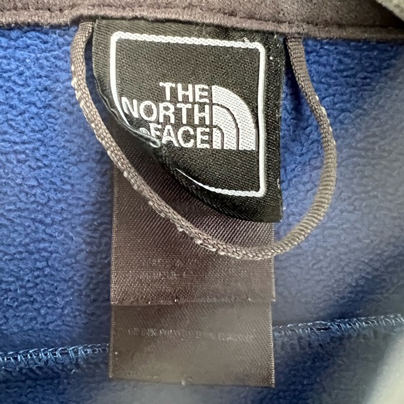 North Face men’s jacket in good condition, zippers work perfectly. L/G - Picture 2 of 2